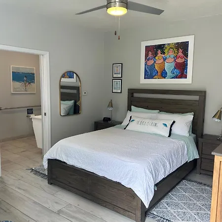444 Pier Avenue #404 Studio